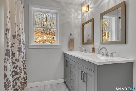 245 Chestnut Hill Road Killingworth CT 06419