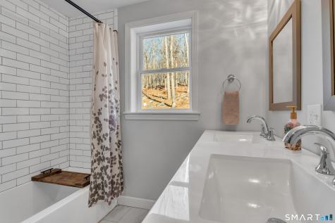 245 Chestnut Hill Road Killingworth CT 06419