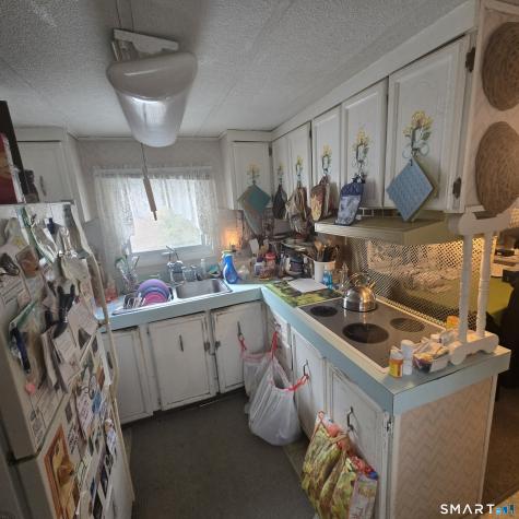 4-8 Blueberry Lane Danbury CT 06810