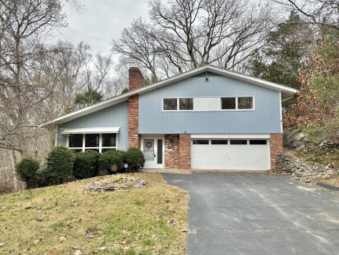 17 Cherry Hill Road Norwich CT 06360