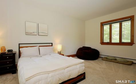 68 Bloomer Road Ridgefield CT 06877