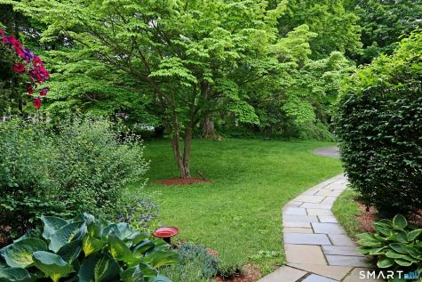 68 Bloomer Road Ridgefield CT 06877