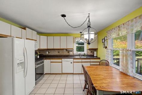21 Carey Lane Norwich CT 06360