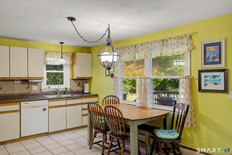 21 Carey Lane Norwich CT 06360