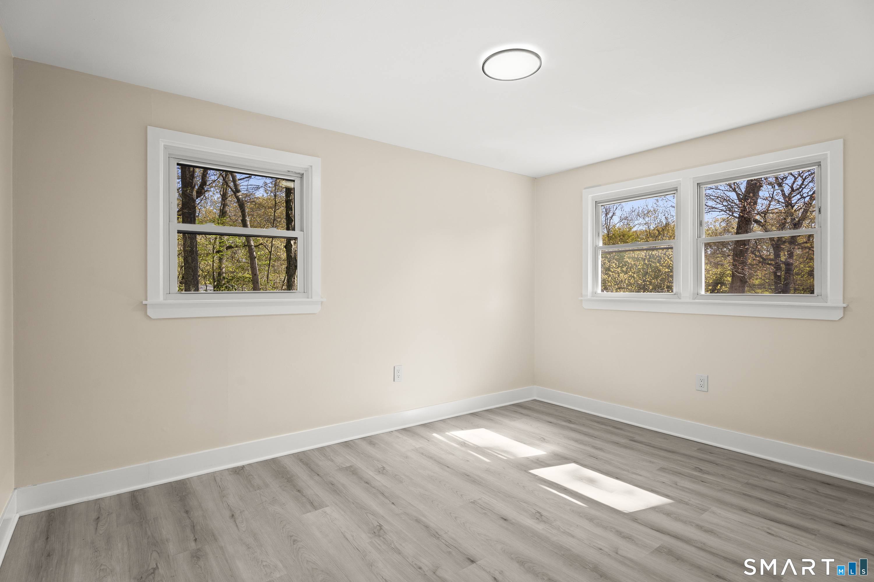 30 Patricia Court Ledyard CT 06335