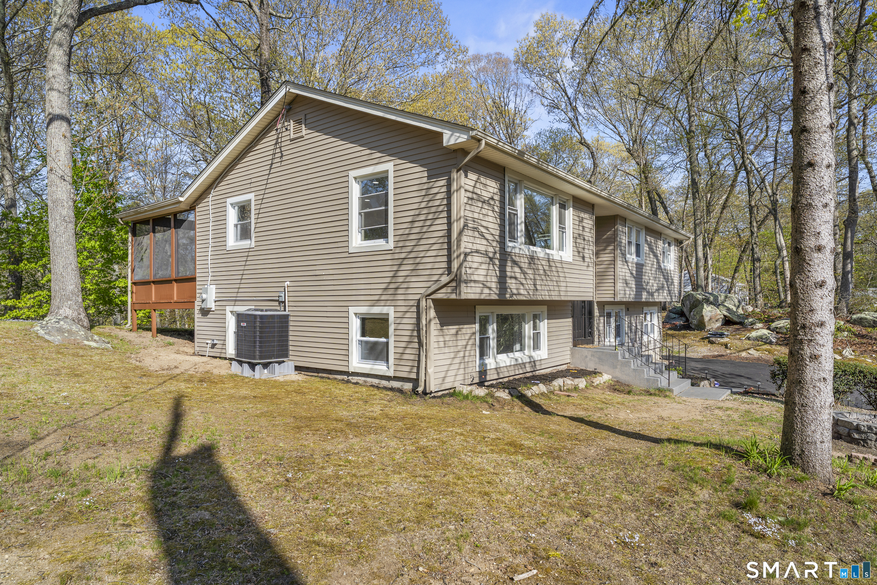 30 Patricia Court Ledyard CT 06335