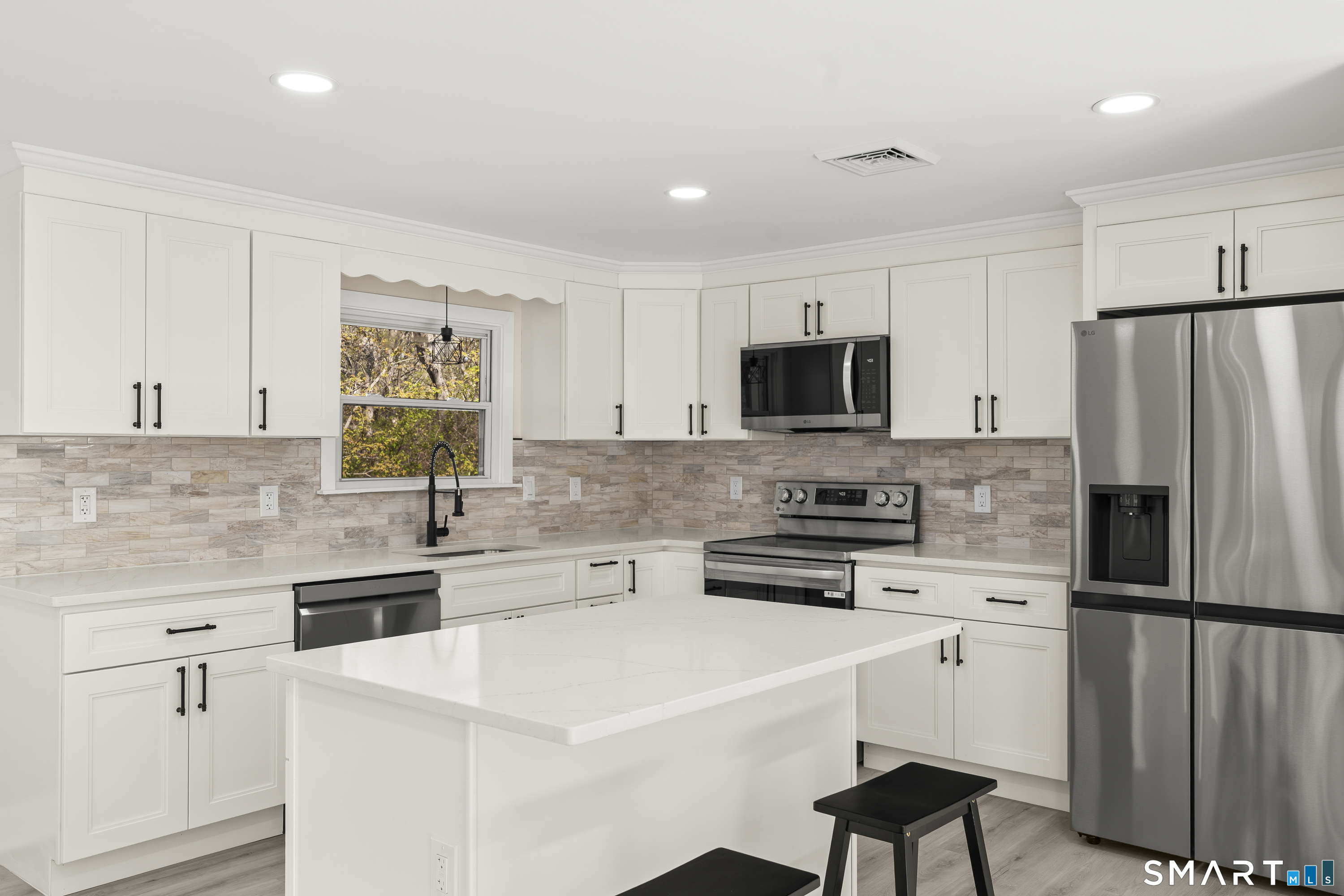 30 Patricia Court Ledyard CT 06335