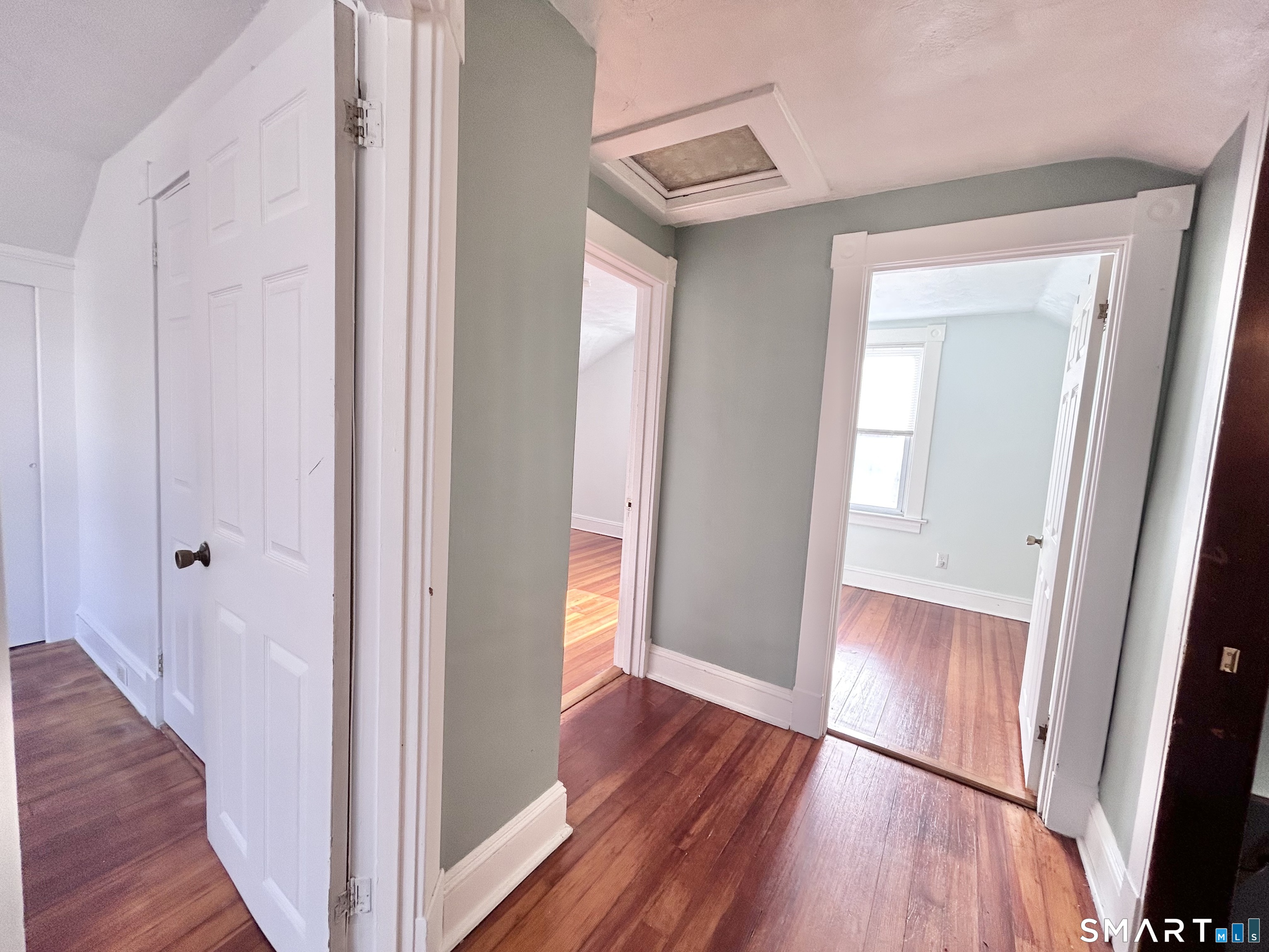 26 Crescent Street New London CT 06320