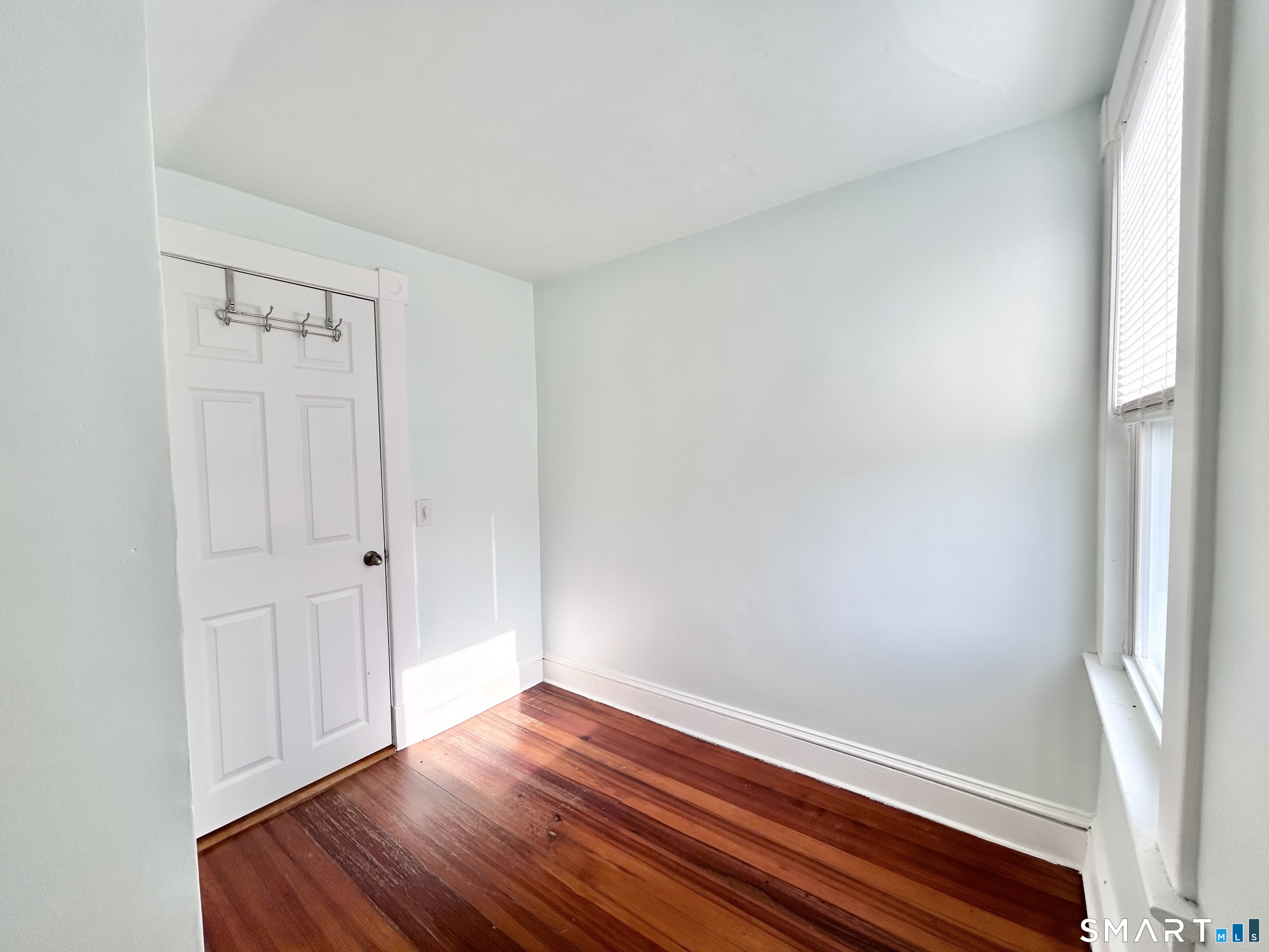 26 Crescent Street New London CT 06320