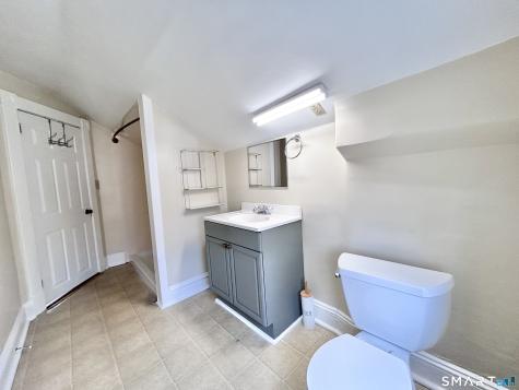 26 Crescent Street New London CT 06320