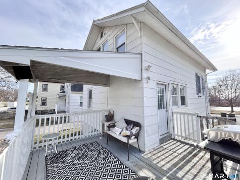 26 Crescent Street New London CT 06320