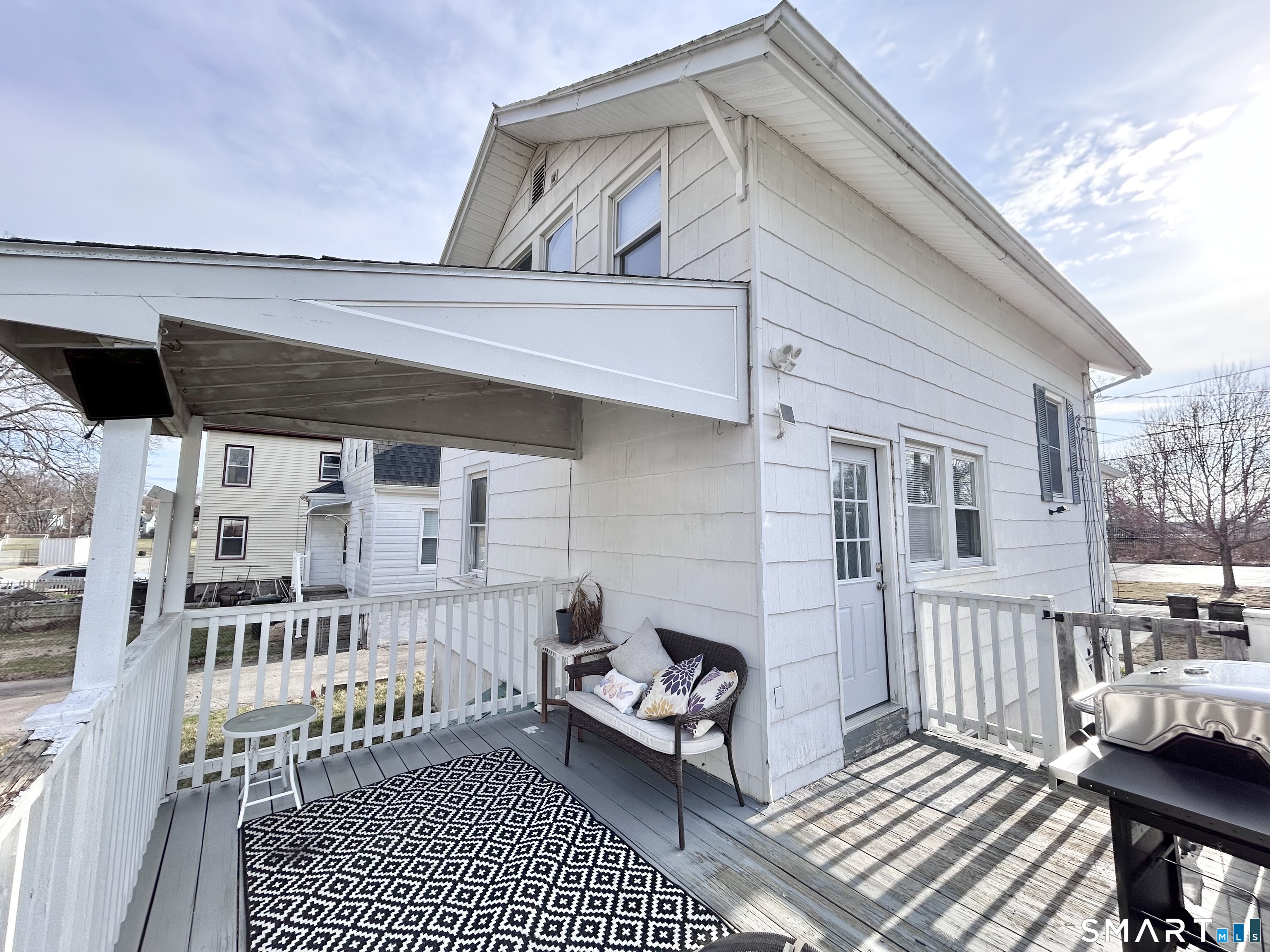 26 Crescent Street New London CT 06320