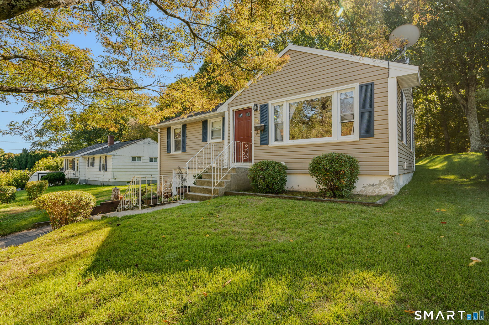 15 Linda Avenue Montville CT 06382
