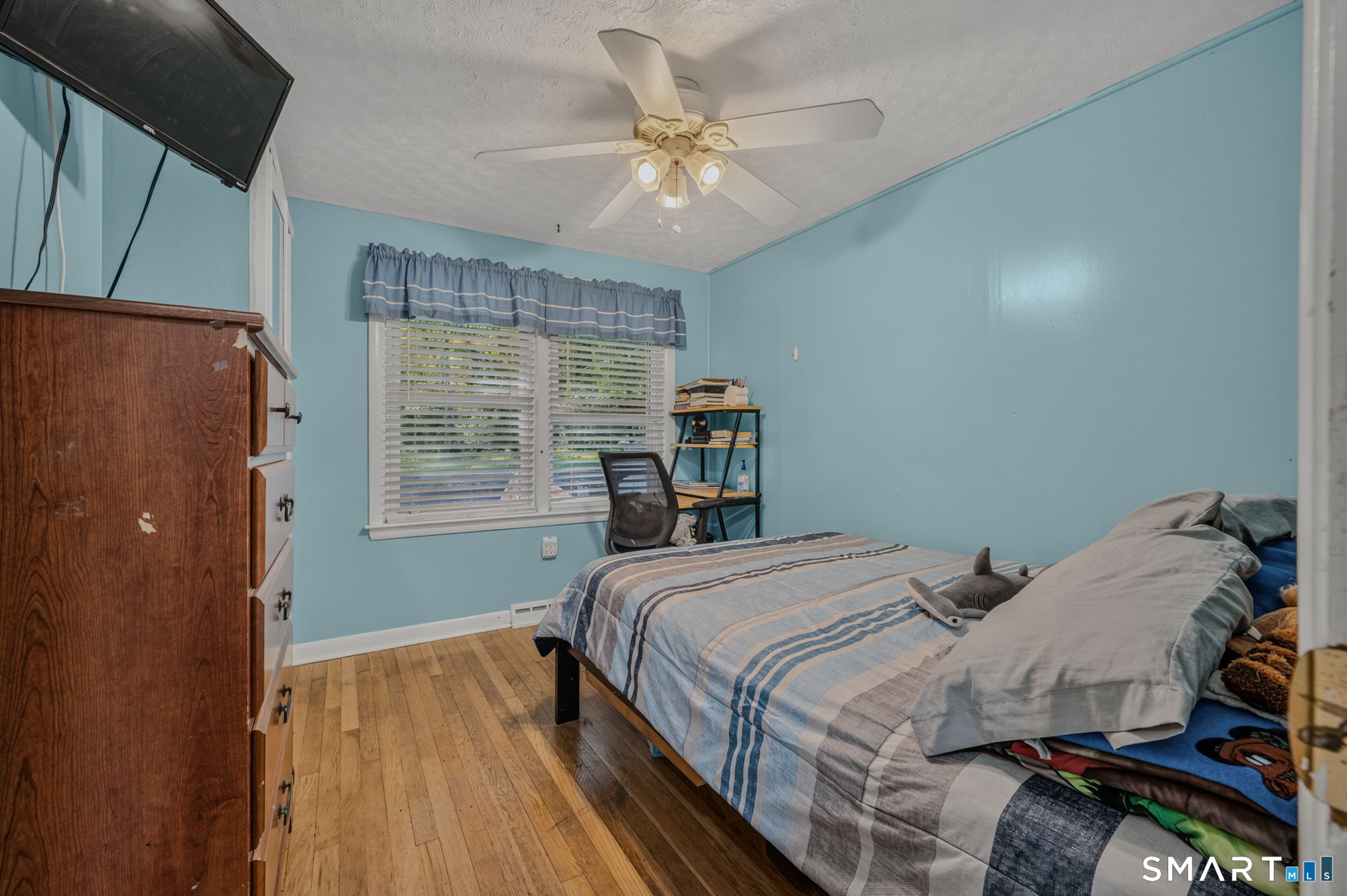 15 Linda Avenue Montville CT 06382