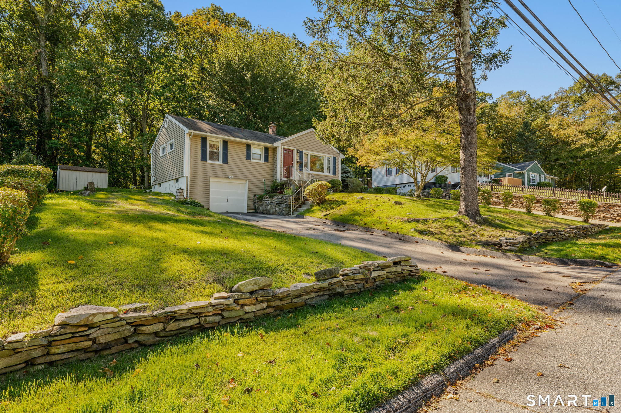 15 Linda Avenue Montville CT 06382