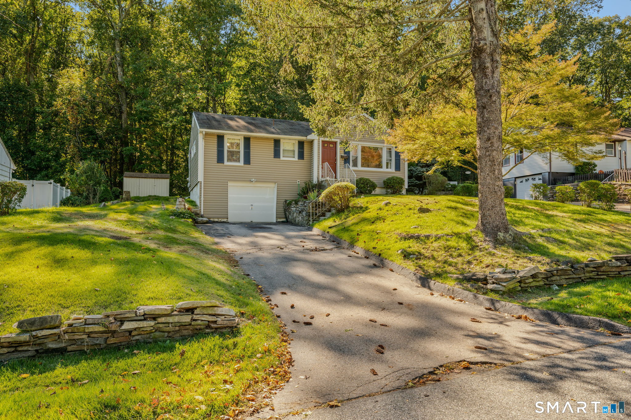 15 Linda Avenue Montville CT 06382