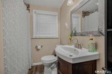 15 Linda Avenue Montville CT 06382
