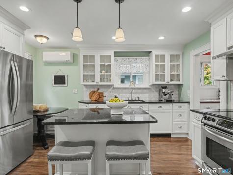 36 Brooklawn Parkway Fairfield CT 06825