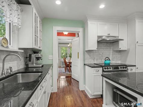 36 Brooklawn Parkway Fairfield CT 06825