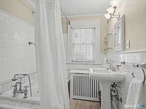 36 Brooklawn Parkway Fairfield CT 06825
