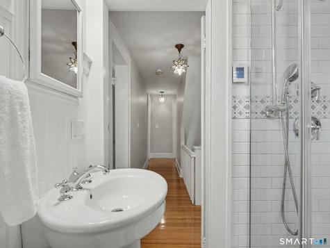 36 Brooklawn Parkway Fairfield CT 06825