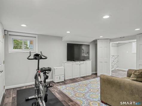 36 Brooklawn Parkway Fairfield CT 06825