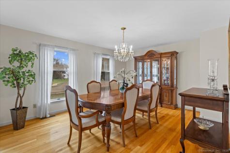32 Justine Drive North Haven CT 06473