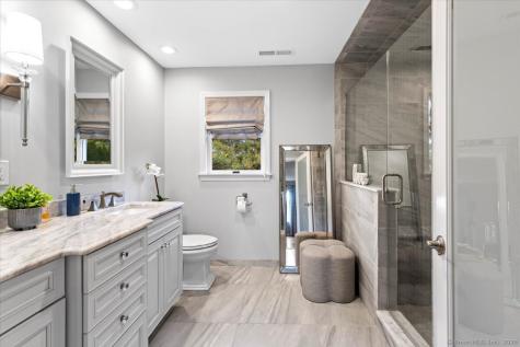 32 Justine Drive North Haven CT 06473
