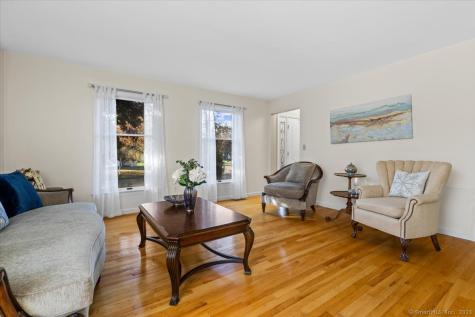 32 Justine Drive North Haven CT 06473