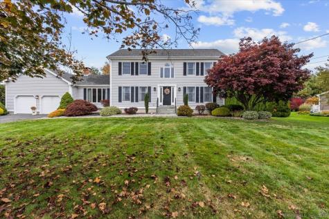 32 Justine Drive North Haven CT 06473