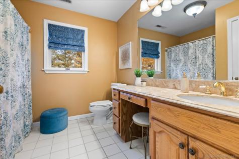 32 Justine Drive North Haven CT 06473