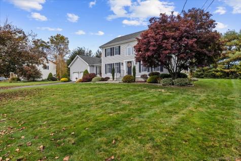 32 Justine Drive North Haven CT 06473