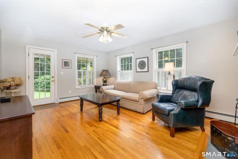 31 Knollwood Drive New Hartford CT 06057