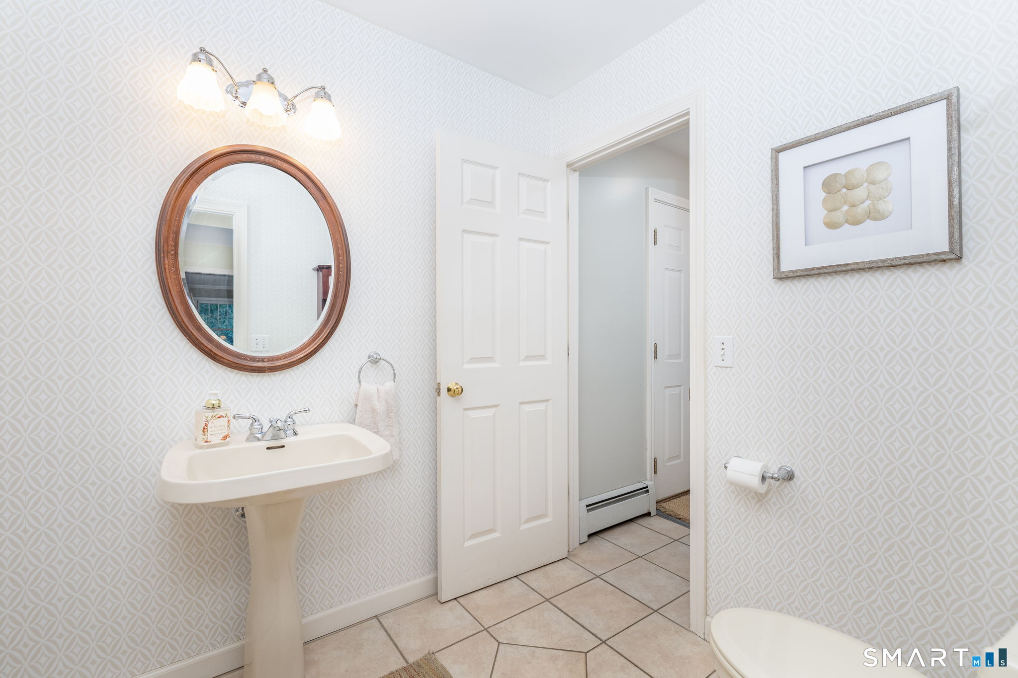 31 Knollwood Drive New Hartford CT 06057