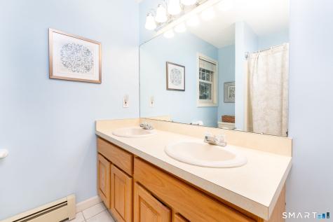 31 Knollwood Drive New Hartford CT 06057