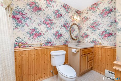 31 Knollwood Drive New Hartford CT 06057