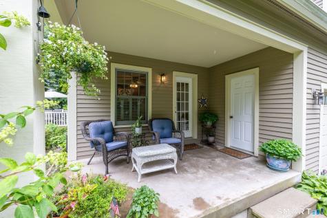 31 Knollwood Drive New Hartford CT 06057