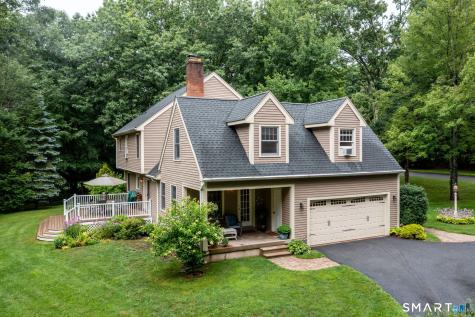 31 Knollwood Drive New Hartford CT 06057