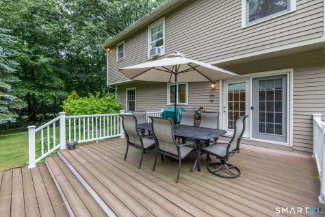 31 Knollwood Drive New Hartford CT 06057