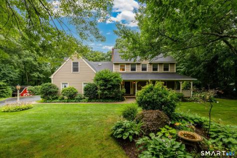 31 Knollwood Drive New Hartford CT 06057