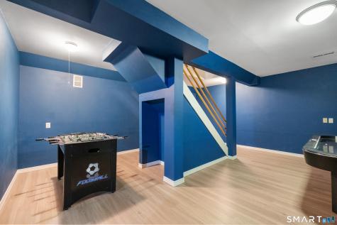 216 Great Pond Road Simsbury CT 06070