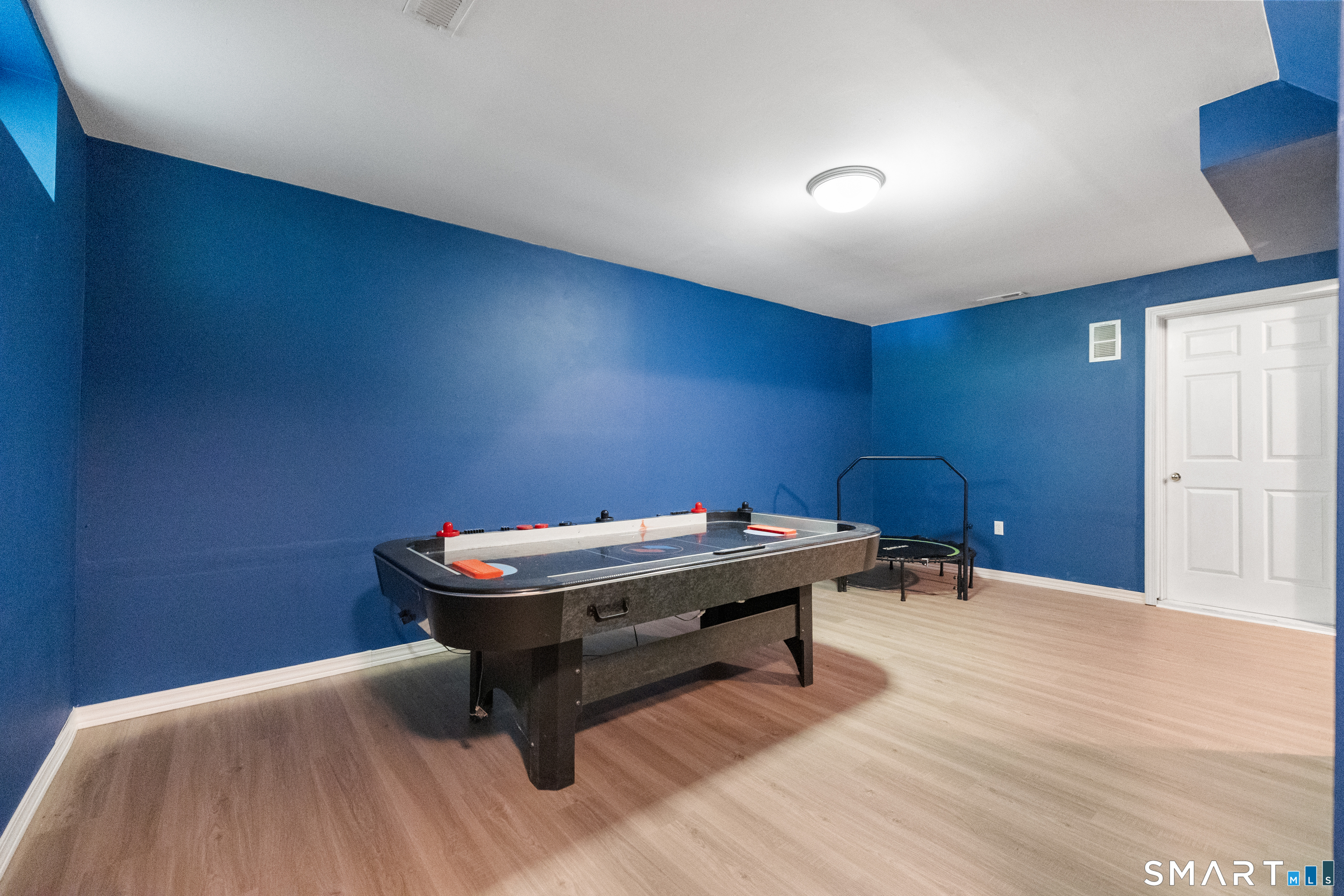 216 Great Pond Road Simsbury CT 06070