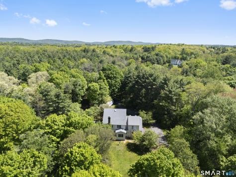 216 Great Pond Road Simsbury CT 06070