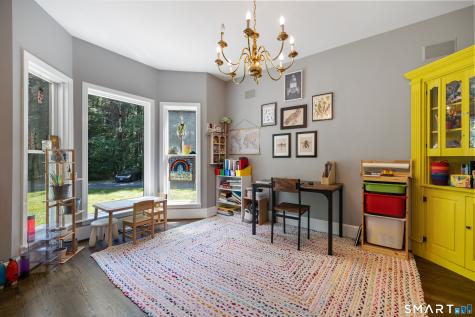 216 Great Pond Road Simsbury CT 06070