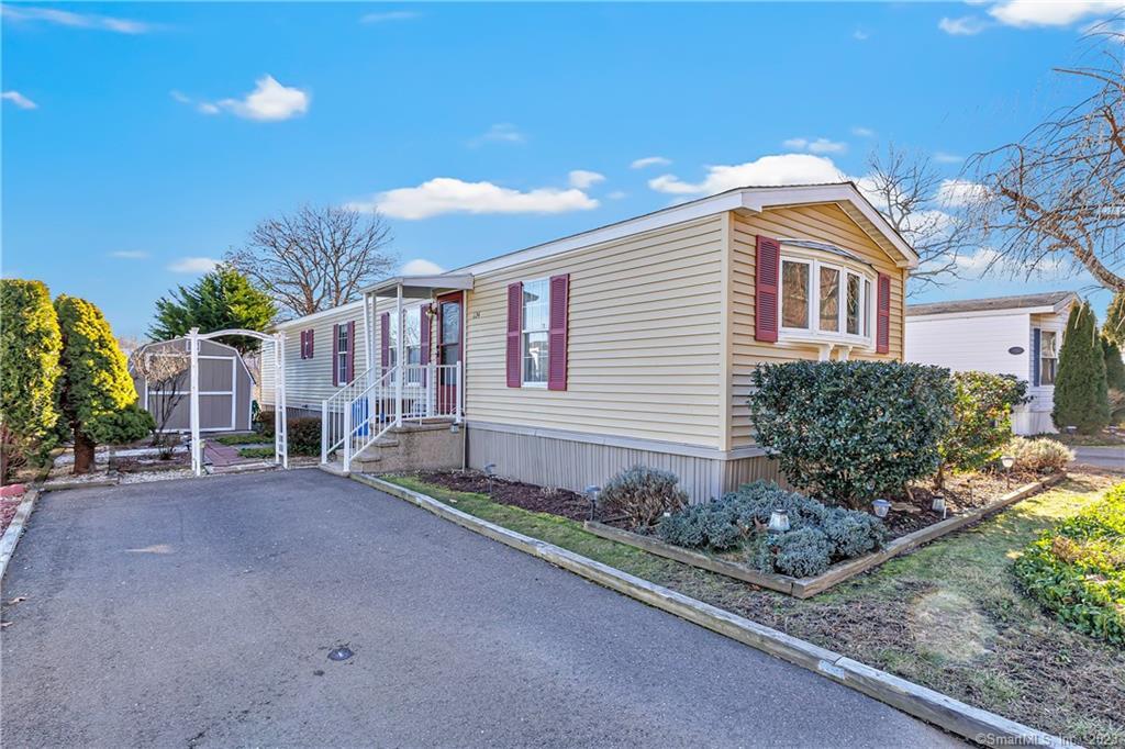 124 Woodland Park Shelton CT 06484