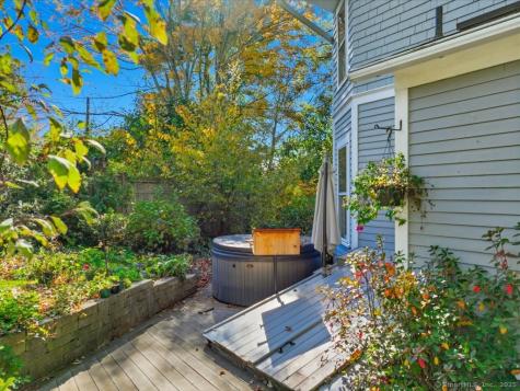 2 Crescent Street Deep River CT 06417