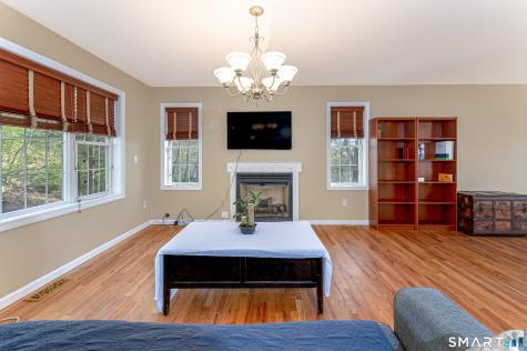 110 Oakwood Circle Bristol CT 06010