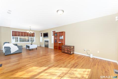 110 Oakwood Circle Bristol CT 06010