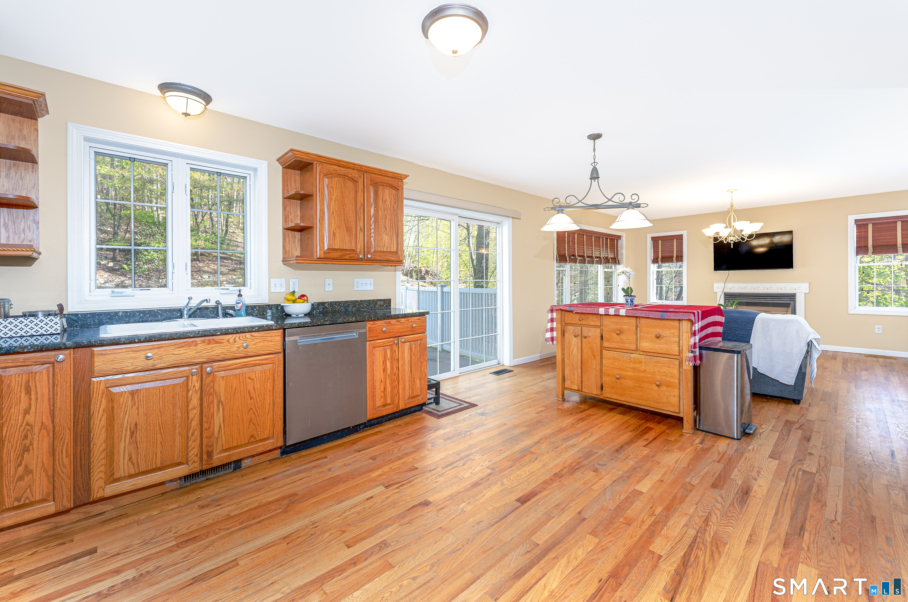 110 Oakwood Circle Bristol CT 06010
