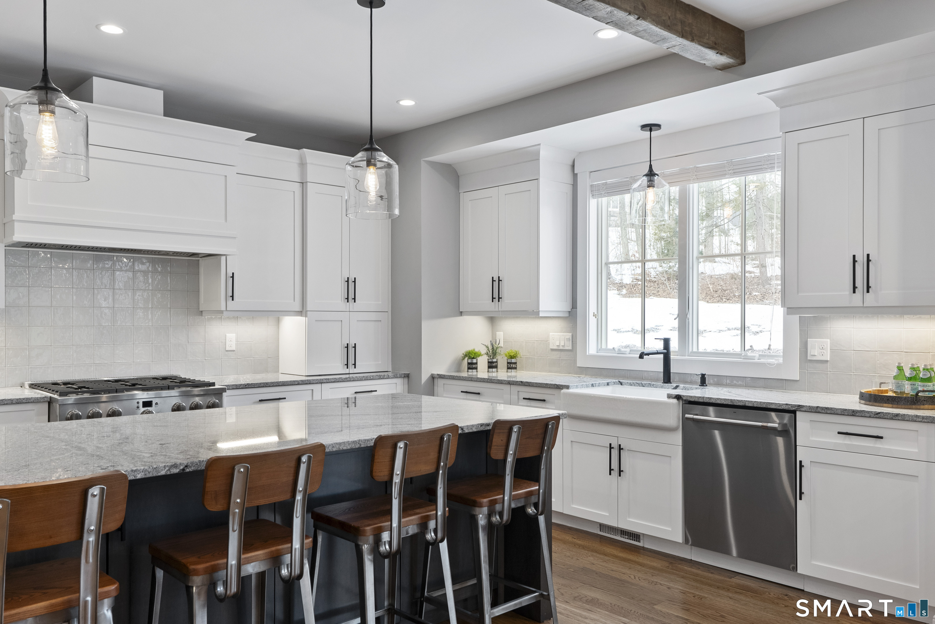 8 Gateshead Way Farmington CT 06085